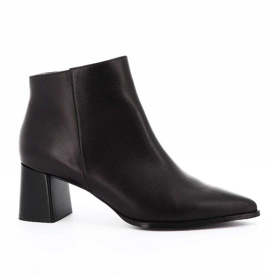 Chamberlan Alma Ankle Boots Black C'Est Noir | Shoes